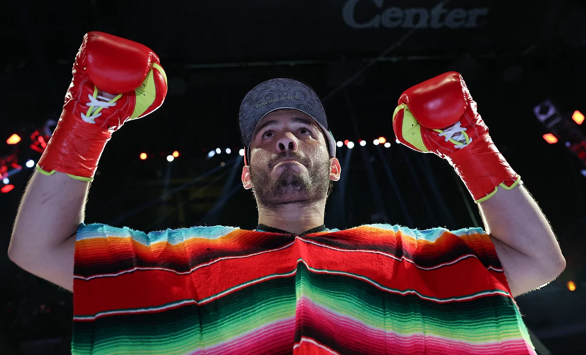 Former champion boxer Julio Cesar Chavez Jr. has been detained in Mexico after deportation by the United States to face drug trafficking-related charges, Mexican authorities said Tuesday.