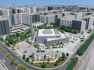 The Quran Mosque can accommodate up to 3,000 worshippers, with capacity for 1,600 in the main prayer hall, 1,000 in the courtyard, and 400 in the women’s section.