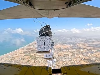 Gaza: UAE carries out 79th airdrop of humanitarian aid 