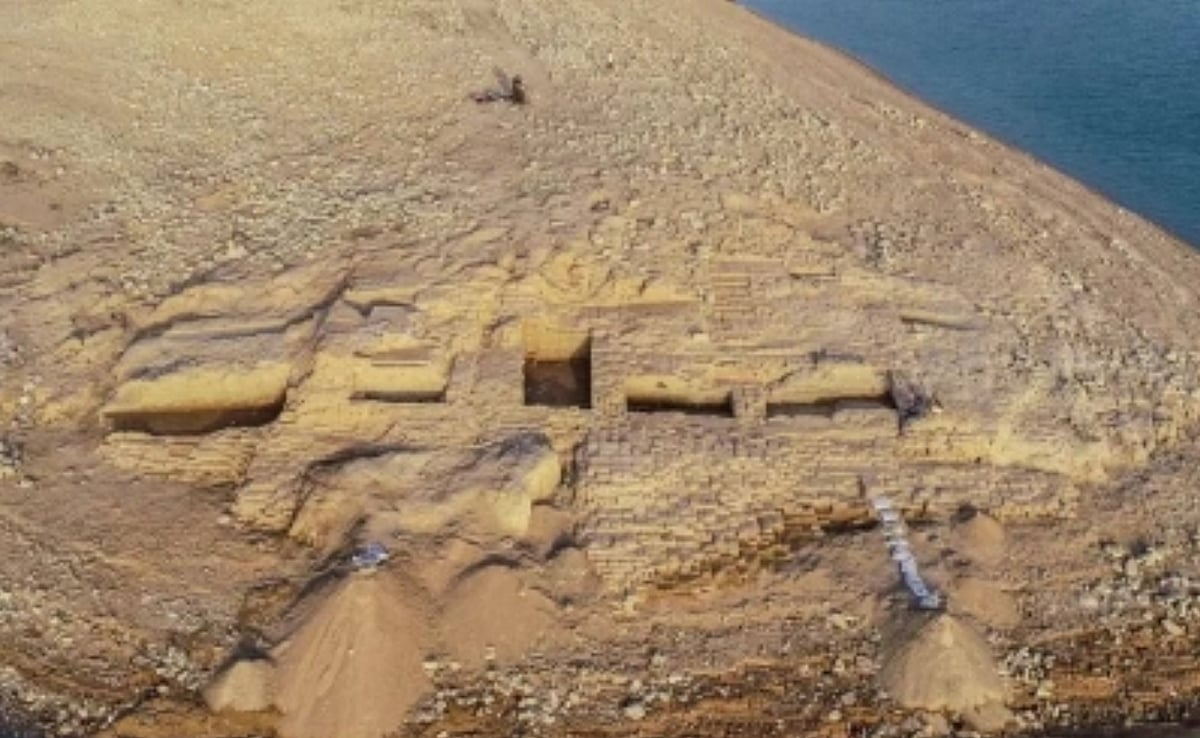 Excavations are now underway to preserve the graves and recover artifacts before water levels rise again.