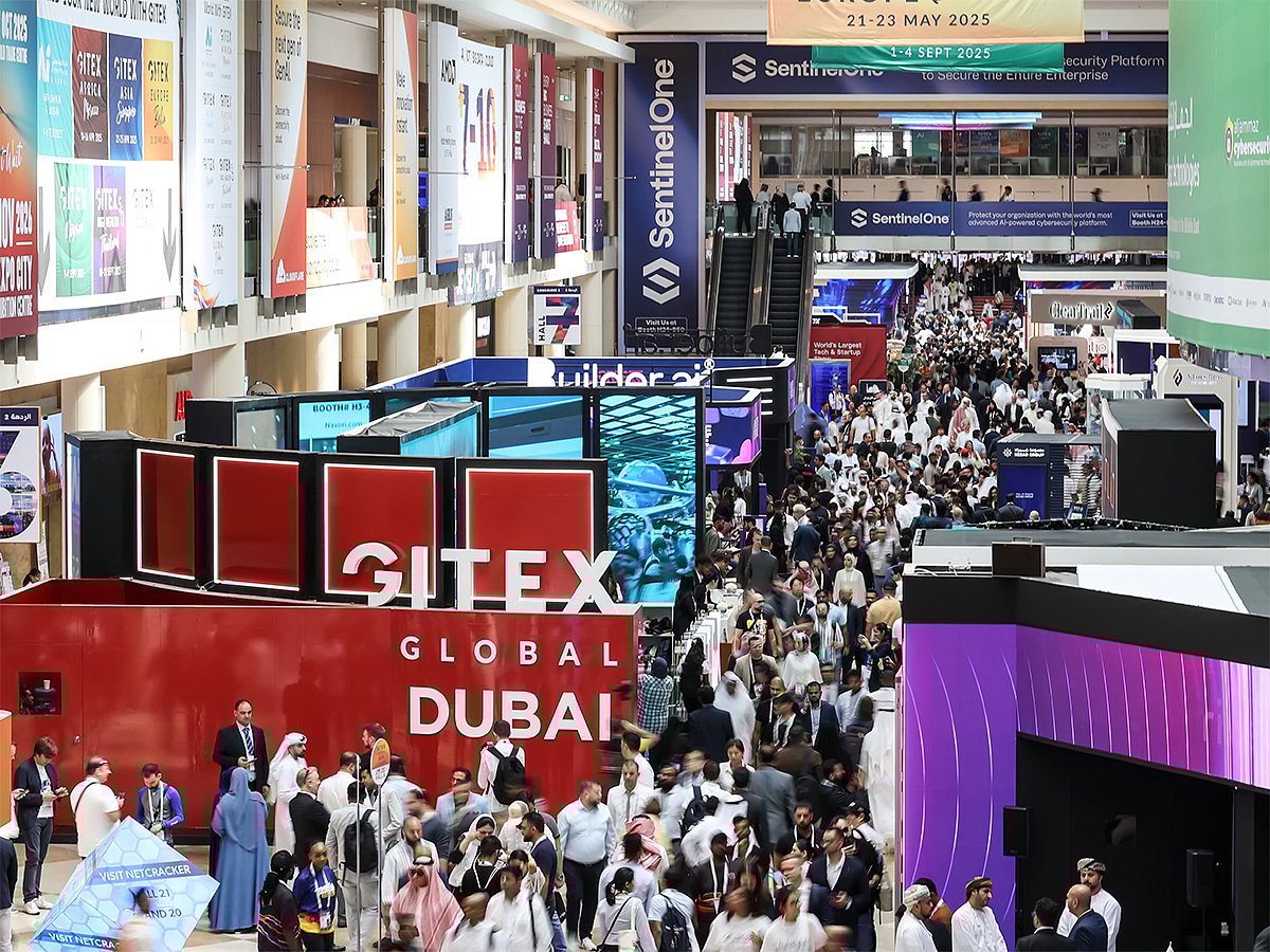 The calendar features a diverse mix of exhibitions and conferences spanning technology, sustainability, healthcare, food and beverage, energy, construction, transport, finance, and education. 
