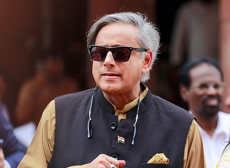 Shashi Tharoor backs India-China talks, calls for balanced diplomacy (File Photo)