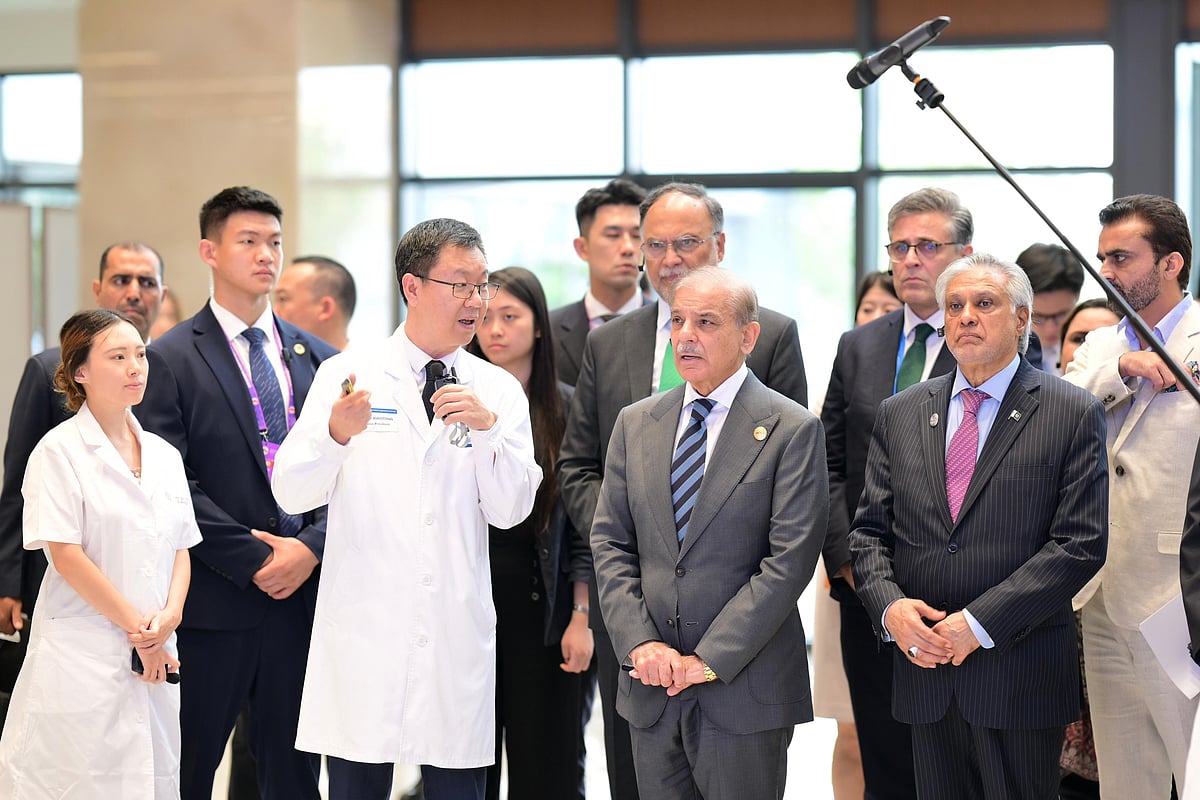 Prime Minister Shehbaz Sharif during visit to Anzhan Hospital in China