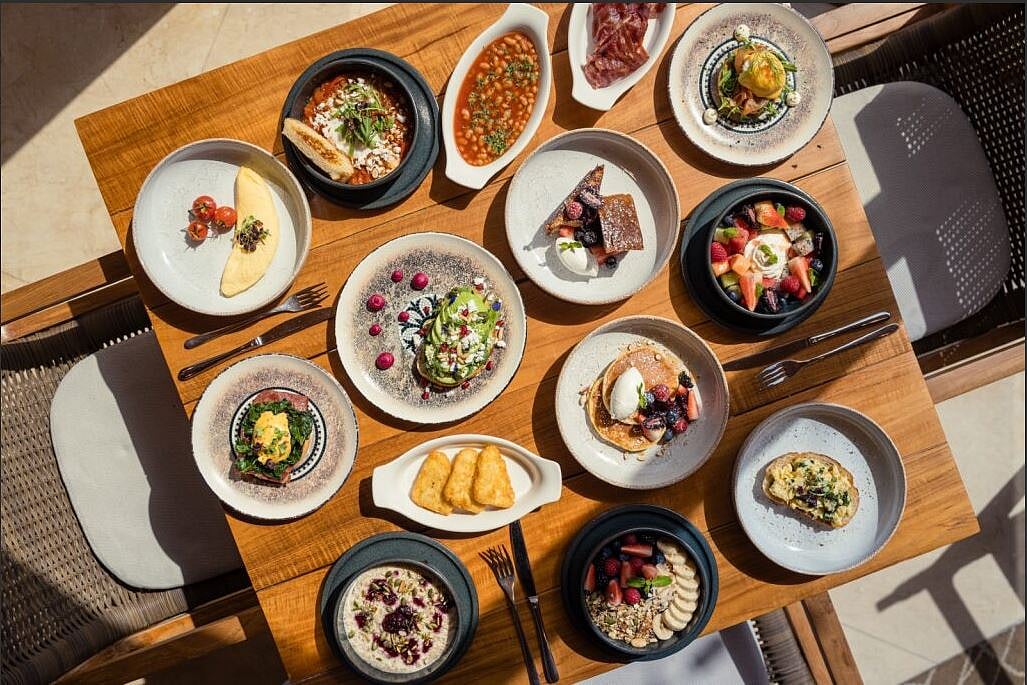  Enjoy unlimited breakfast every Friday and Saturday—the perfect way to relax and savour a delicious morning feast with family or friends.