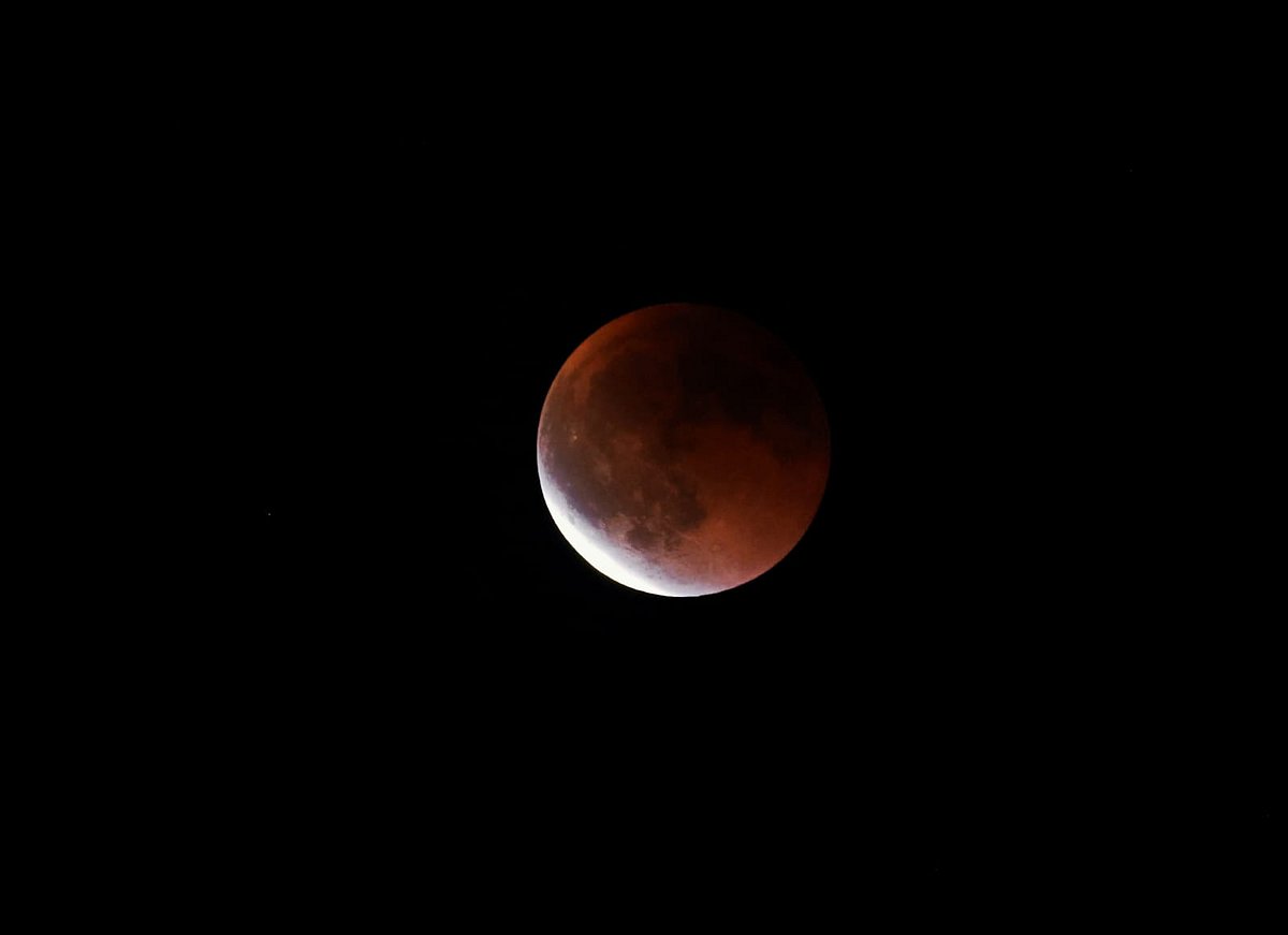 Total lunar eclipse 2025: Blood Moon lights up UAE skies — Watch live