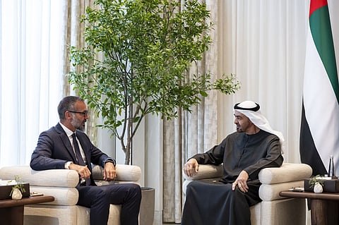 UAE President receives leader of Ismaili community