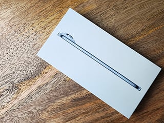 iPhone 17 Air will be available in space black, cloud white, light gold, and sky blue in 256GB, 512GB and 1TB storage capacities.