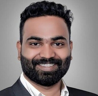 Muhammed Shafeekh, CEO of Finanshels.com