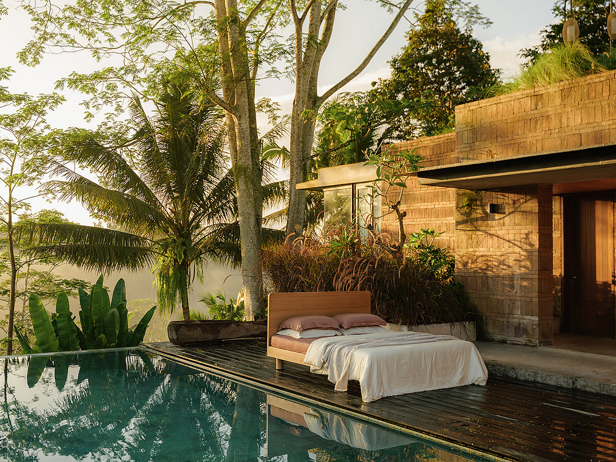 Heveya's new Bamboo Lyocell Mocha & Cream bed sheet
