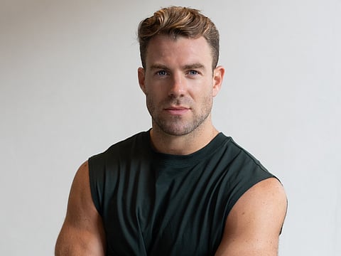 Fitness has to fit around work, commutes, and busy schedules, which makes it easy to lose focus. Bradley Simmonds  stresses that nutrition is the real deal, since what we eat fuels our energy, performance, and recovery — but it’s also the hardest habit to stay consistent with.