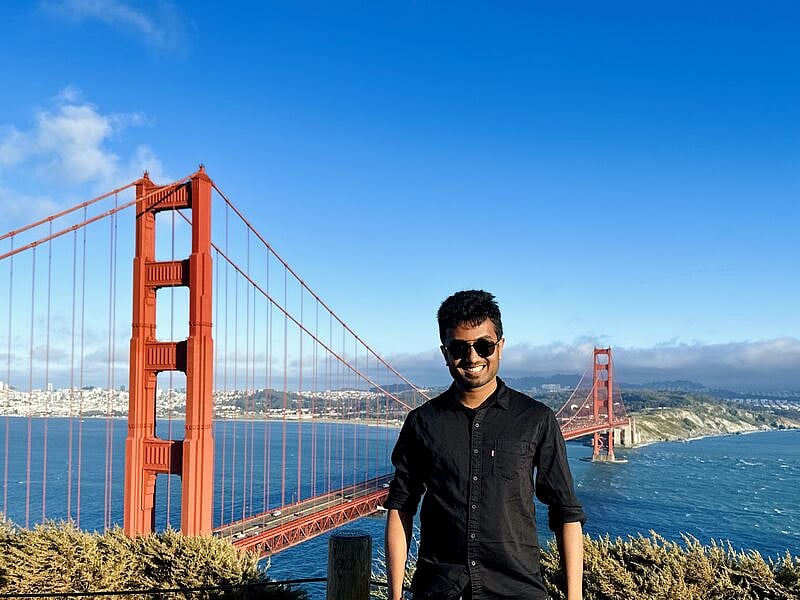 After failing to land the H-1B visa, 26-year-old Indian software engineer Tanush Sharanarthi turned his focus to building skills in the field of Artificial Intelligence (AI). His professional achievements ultimately earned him an O-1 visa, also known as the “Einstein visa