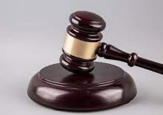 Sharjah Police arrest, extradite two wanted for fraud