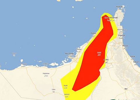 Red alert issued for thick fog across the UAE; Abu Dhabi police warn drivers