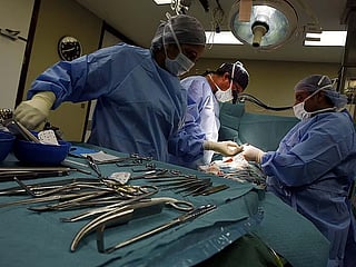 Doctors remove 29 spoons, brushes from man’s stomach
