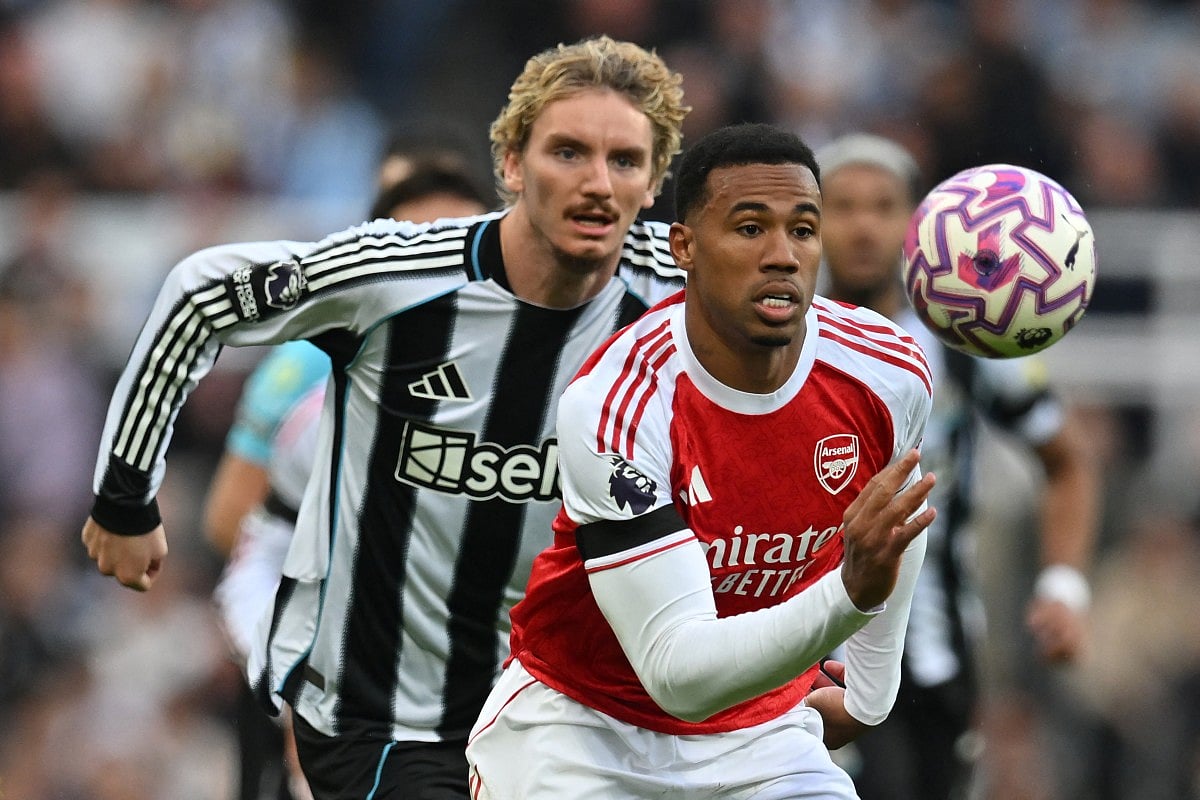 Arsenal's Brazilian defender #06 Gabriel Magalhaes chases the ball during the English Premier League football match between Newcastle United and Arsenal at St James' Park in Newcastle-upon-Tyne, north east England on September 28, 2025.