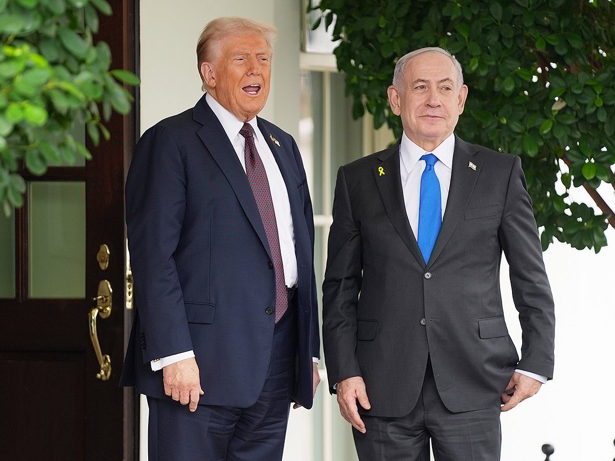 US President Donald Trump, left, greets Israeli Prime Minister Benjamin Netanyahu at the White House, Monday, September 29, 2025, in Washington. 