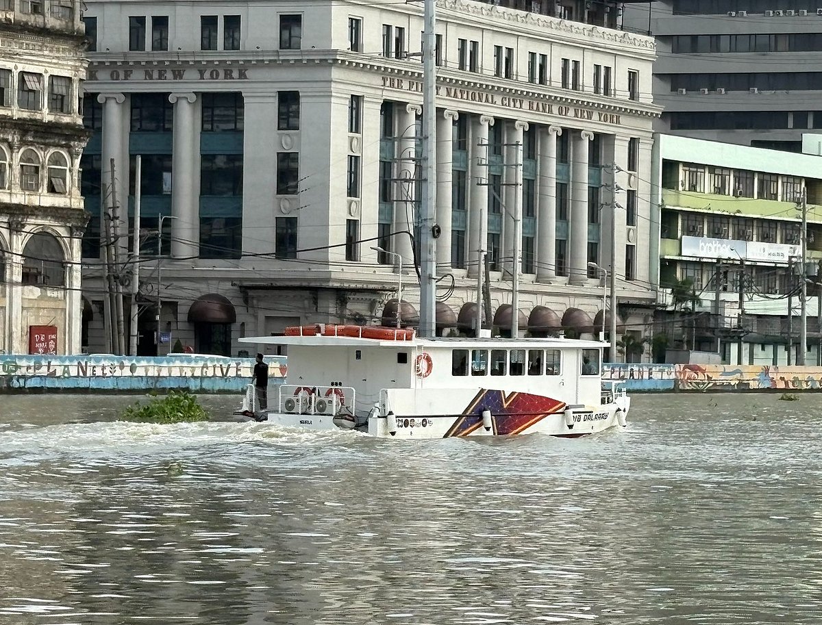 M/B Dalaray, a battery-electric ferry cruising along Pasig River, Manila (off Plaza Mexico, Intramuros). The e-ferry, designed and built by Filipino studies for less than $1 million in Navotas, offers a cleaner, quieter, and more sustainable way to travel along the Pasig River, linking Manila, Makati, Mandaluyong, Pasig, and Taguig. Scaling its production could help boost inter-island transport and local tourism.