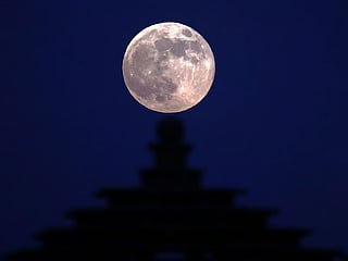 Best spots to see the Hunter's Moon in the UAE today