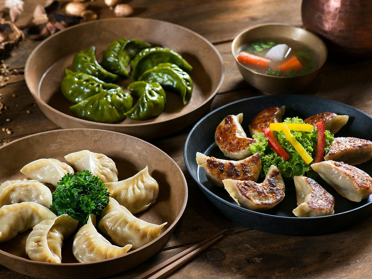 There's more than one way to eat a momo