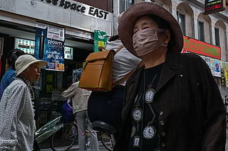 Japan's Ministry of Health reported 4,030 cases at designated medical institutions for the week starting September 22, an increase of 957 from the prior week, surpassing the epidemic threshold of an average of 1.04 patients per institution.


