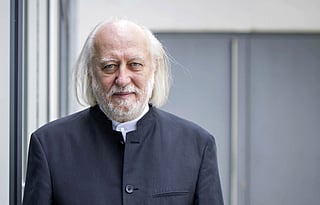 This photo taken on July 26, 2021 shows Hungarian writer Laszlo Krasznahorkai posing for a photo in Salzburg, on the occasion of the presentation of the Austrian State Prize for European Literature 2021.