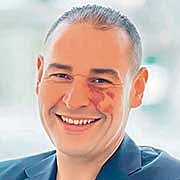 Dr Abed Benaichouche