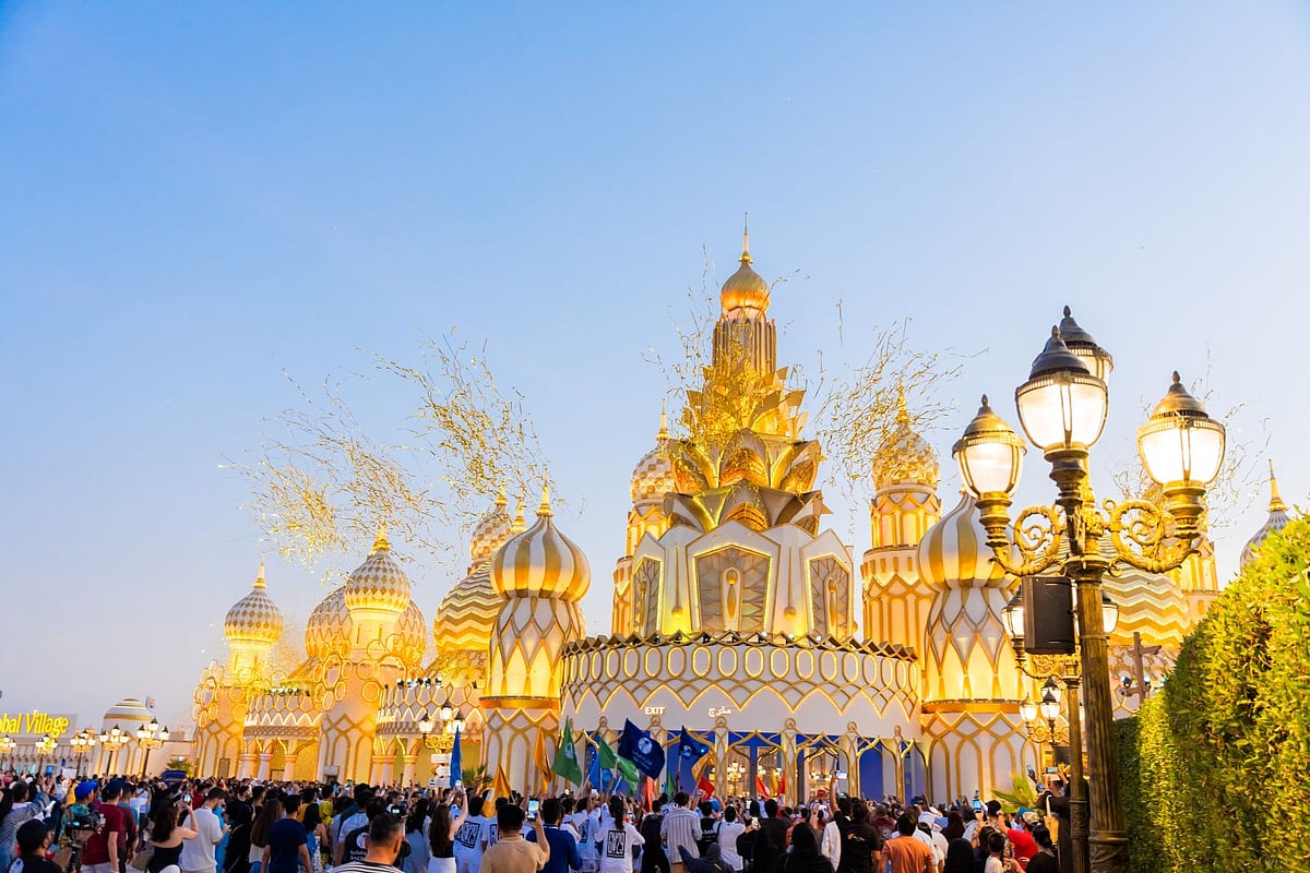 The evergreen destination now features more than 3,500 shopping outlets, over 250 dining options, more than 40,500 shows, and more than 200 rides, games and attractions