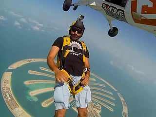 Sheikh Hamdan dazzles with skydiving stunts over Palm Jumeirah