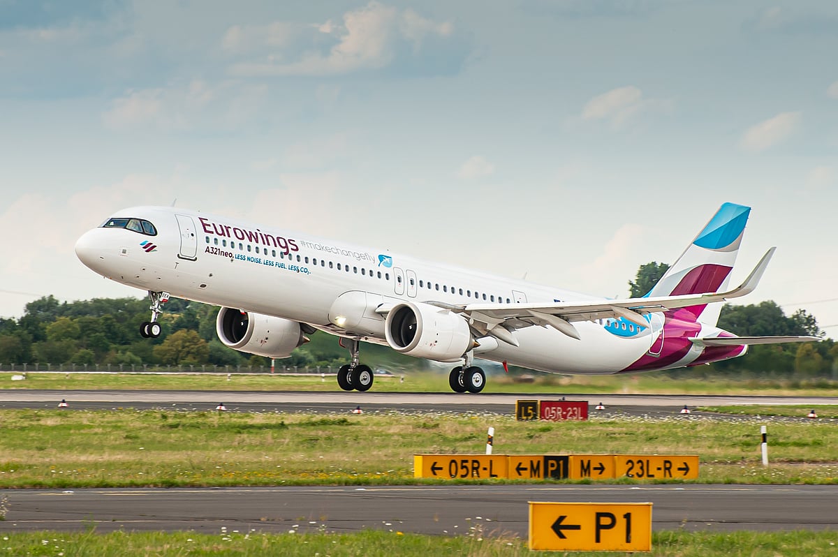 Eurowings introduces Premium BIZ Seat on medium-haul flights and expands services to Germany