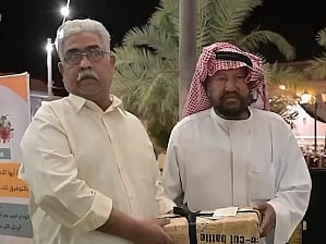 'Night of Tribute' honours Indian for 48 years of dedication in Al Aflaj