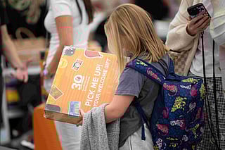 Over the weekend, 1,000 travellers at Terminal 3 were surprised with gift boxes.