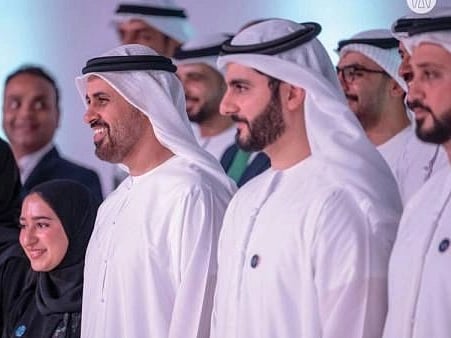 His Highness Sheikh Theyab bin Mohammed bin Zayed Al Nahyan, Deputy Chairman of the Presidential Court for Development and Martyrs’ Affairs, witnessed the foundation stone-laying ceremony of the world’s first and largest renewable energy project combining solar power with advanced battery storage.