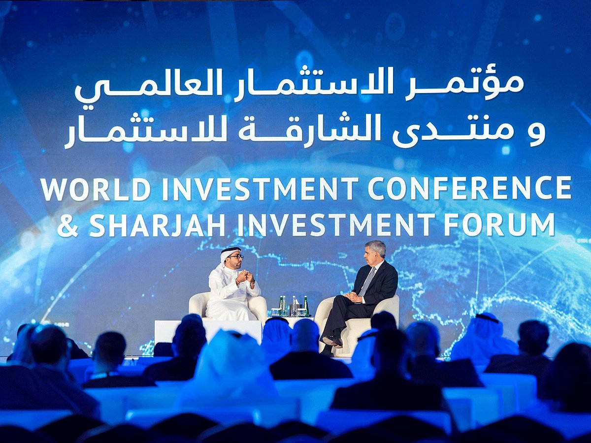 Dr Mohamed El-Erian, Chief Economic Advisor at Allianz, speak with Sheikh Fahim Al Qasimi, Chairman of the Department of Government Relations in Sharjah, at Sharjah Investment Forum 2025.