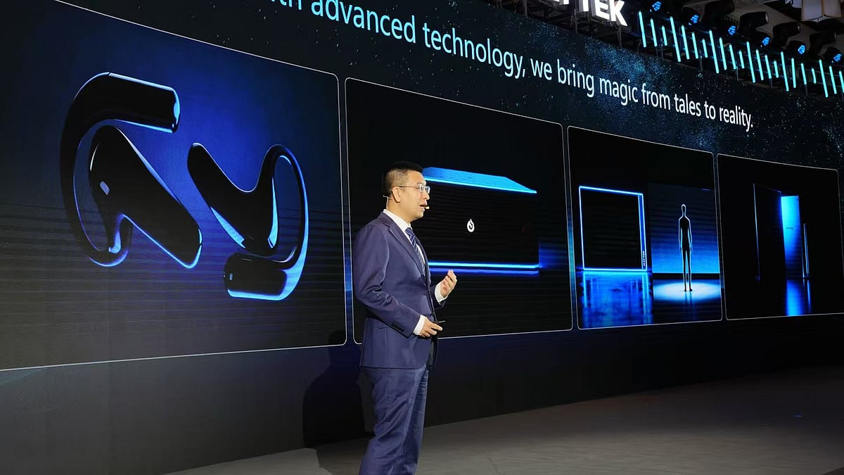 Vincent Zhan, Vice President of iFLYTEK, unveils iFLYTEK AI Translation Earbuds