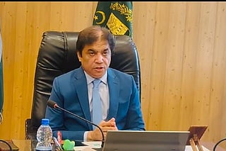 Pakistan Federal Minister for Railways Muhammad Hanif Abbasi, announces launching of train linking Pakistan to Tehran and Istanbul.