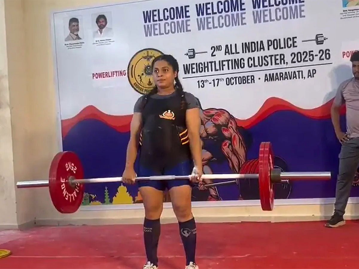 Sonika at the All India Police Weightlifting Cluster 2025-26
