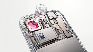 The OPPO Find X9 Pro features a revolutionary 200MP Hasselblad Telephoto lens, delivering 3x optical zoom and lossless zoom up to 13.2x.