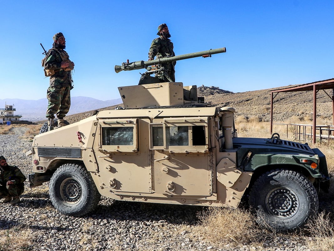 A military spokesman said Afghan forces in the eastern provinces of Nangarhar and Kunar had started "heavy attacks on Pakistani outposts"