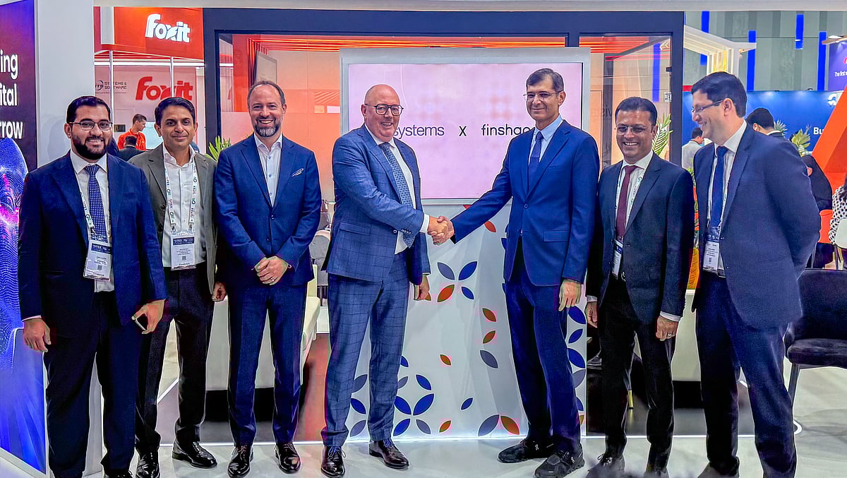 Finshape and Systems Limited - Middle East & Africa (Techvista Systems) join forces to accelerate digital banking innovation in the MEA region. The partnership was signed by Alain Vansnick, CSO and Partnership Director, Finshape and Khurram Majeed, General Manager – Middle East & Africa at Systems Limited (Techvista Systems)