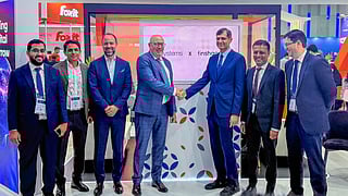 Finshape and Systems Limited - Middle East & Africa (Techvista Systems) join forces to accelerate digital banking innovation in the MEA region. The partnership was signed by Alain Vansnick, CSO and Partnership Director, Finshape and Khurram Majeed, General Manager – Middle East & Africa at Systems Limited (Techvista Systems)


