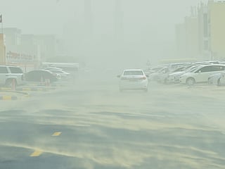 Motorists caught in sand storm in Sharjah Photo: Virendra Saklani/Gulf News