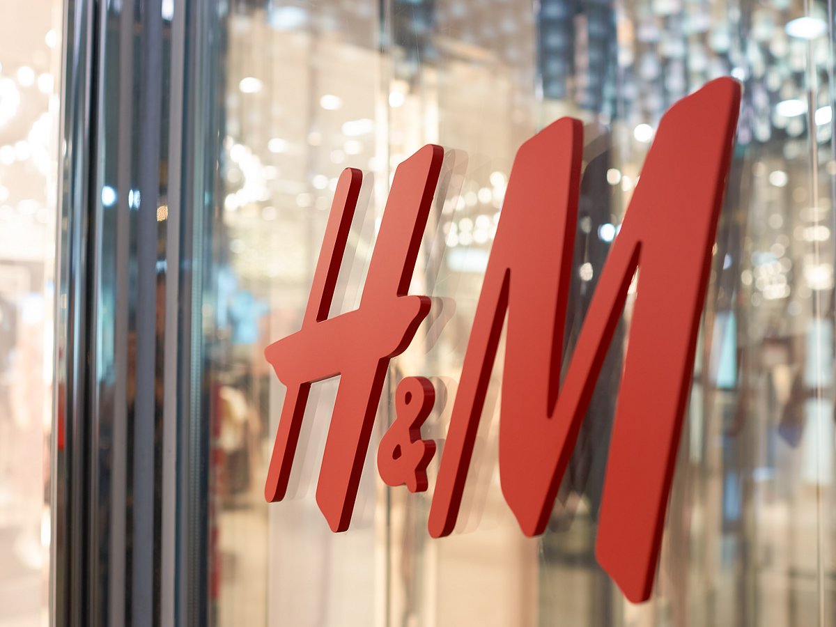  H and M