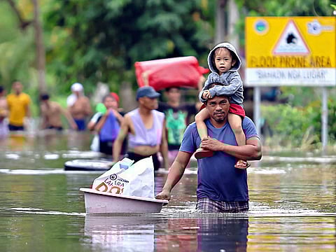 Fung-wong lashed country while it was still dealing with the devastation wrought by Typhoon Kalmaegi.