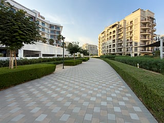 Explore this family-friendly, walkable neighbourhood with parks, schools, and easy access to key Dubai hotspots.