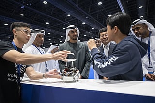 Sheikh Zayed attends RoboCup Asia-Pacific inauguration