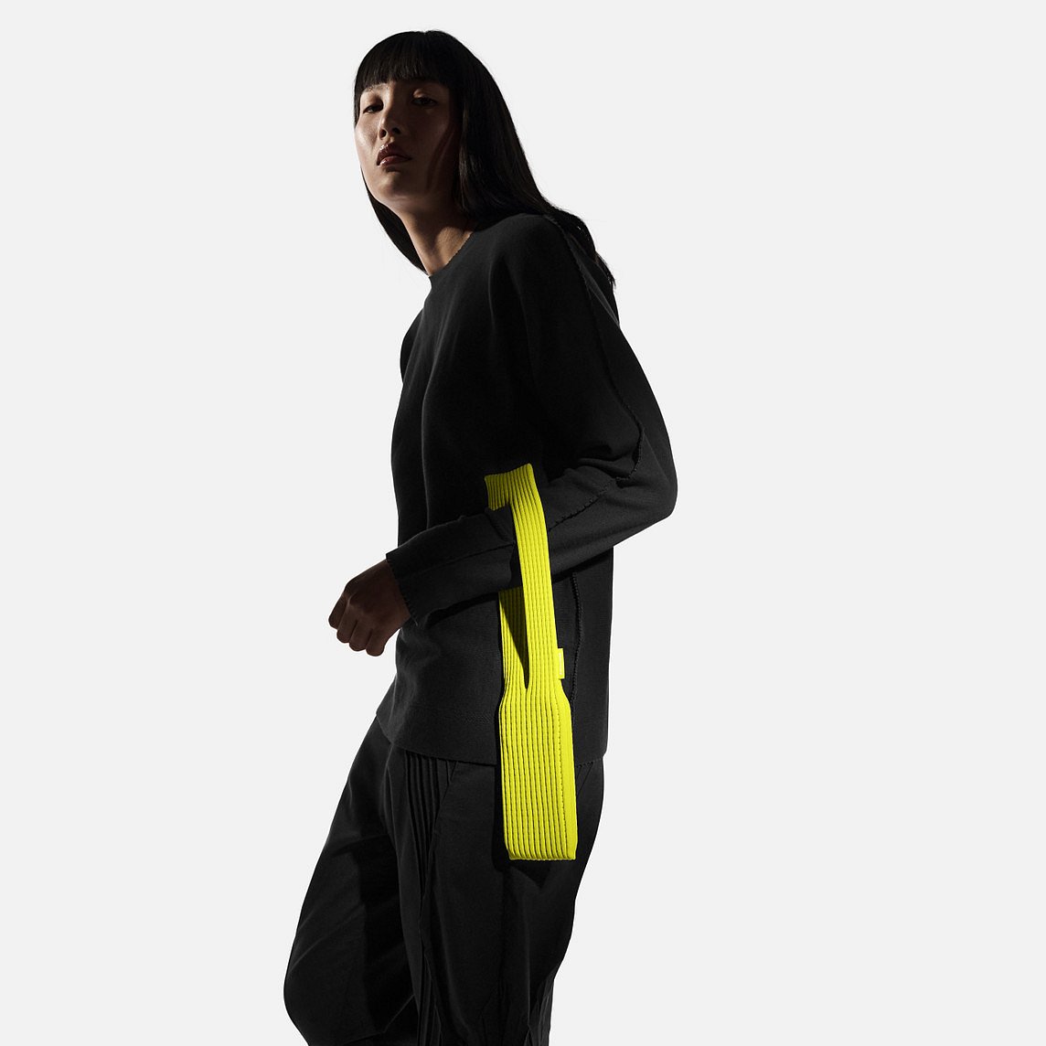  Issey Miyake and Apple's iPhone pocket to drop tomorrow