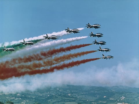 The inaugural Dubai Airshow launched at the Dubai World Trade Centre with 200 exhibitors, marking the UAE’s entry onto the world aviation stage.