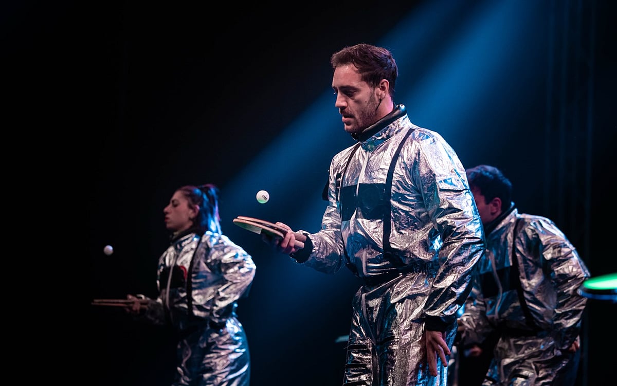 30-minute performance had the venue erupting in cheers as the audience joined in spontaneous dance and applause.