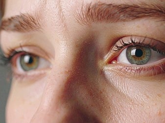 Doctor examines a 50-year-old diabetic patient with sudden black floaters, highlighting the risks of untreated diabetic eye disease. (Photo for illustration purposes only)