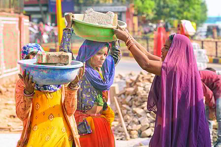 The new Act increases the statutory guarantee of employment from 100 to 125 days per rural household for adults willing to undertake unskilled manual work.